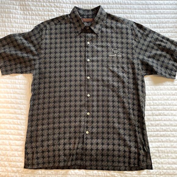 Tori Richard Men's Geometric Hawaiian Logo Short Shirt, size Medium - Picture 1 of 7
